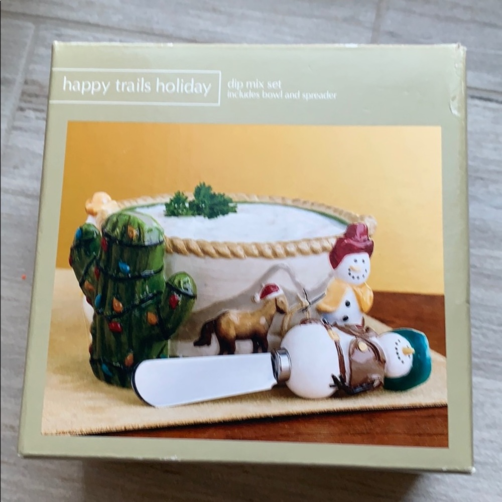 Dip mix set includes bowl and spreader